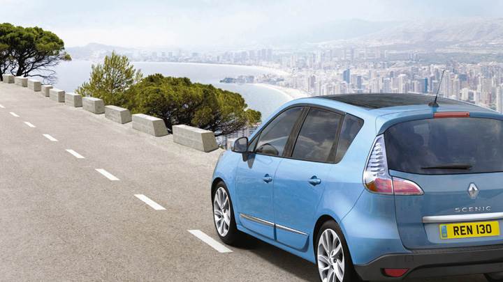 2012 Renault Scenic UK Back Pose In Blue